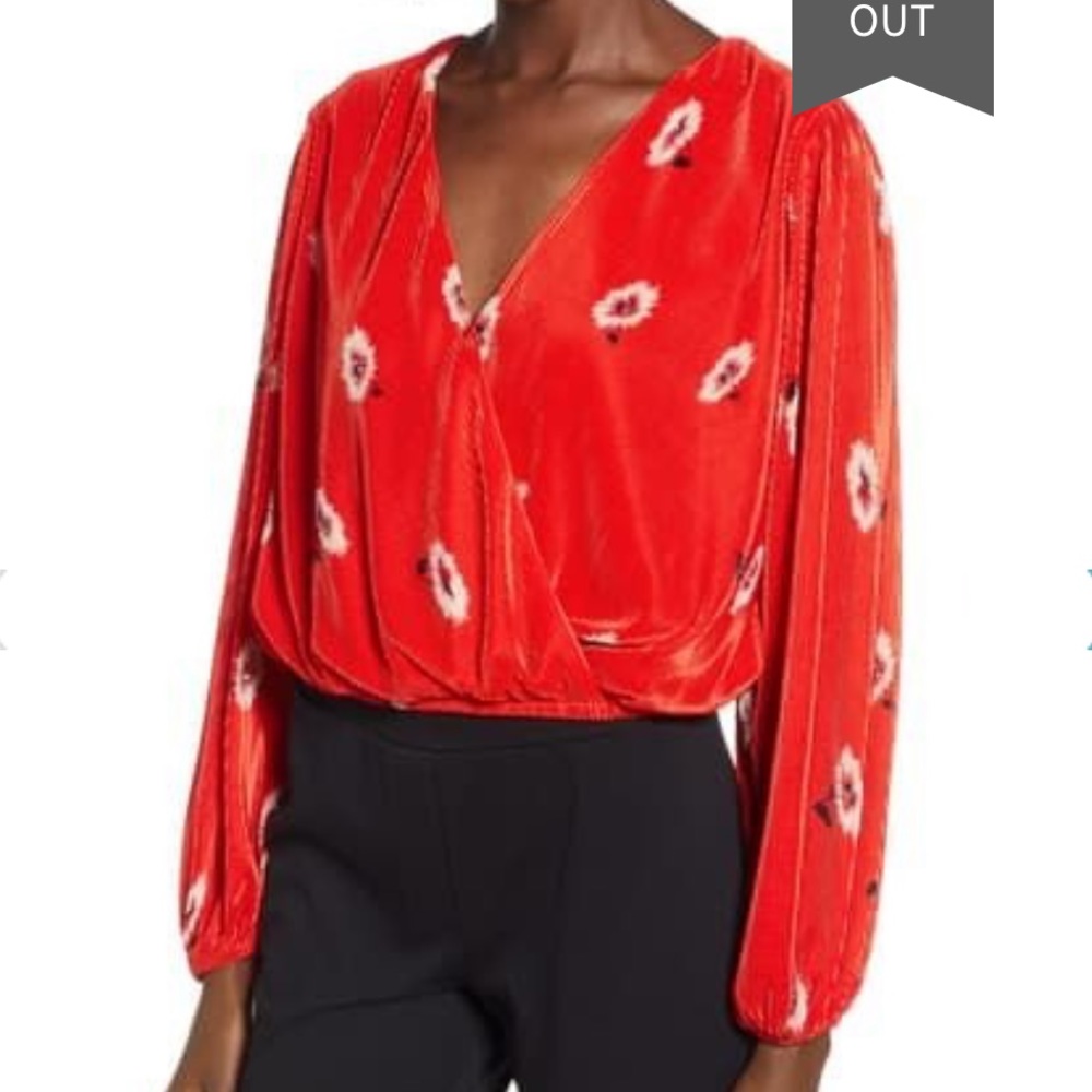 Long sleeve cropped blouse